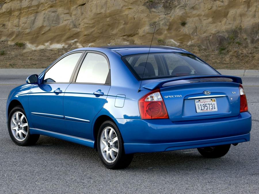  Kia Spectra 2004 года  (фото 24 из 28)